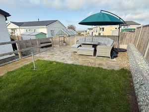 Photo 8- click for photo gallery